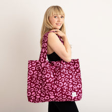 Load image into Gallery viewer, the Everything Tote Bag - pink leopard linen
